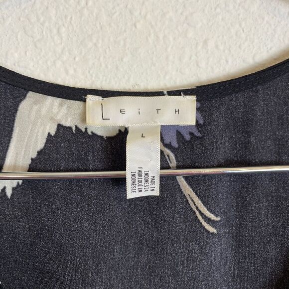 Leith Patterned Jumpsuit Size L in EUC - Picture 3 of 4